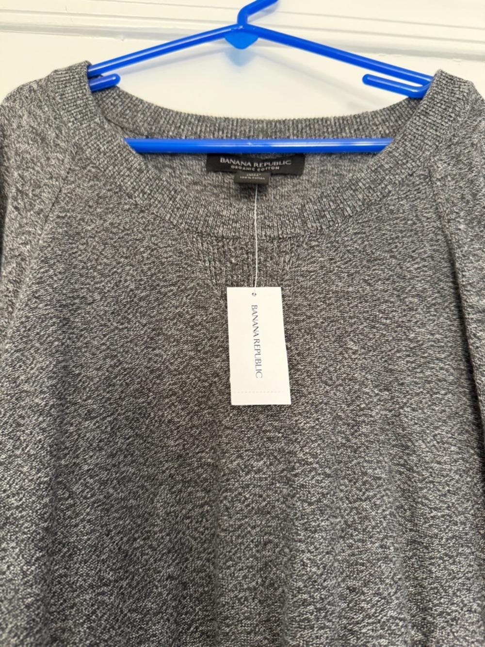 Banana Republic Heather Gray Scoop Neck Sweater w tags